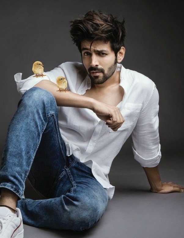 Kartik Aryan handsome men in india